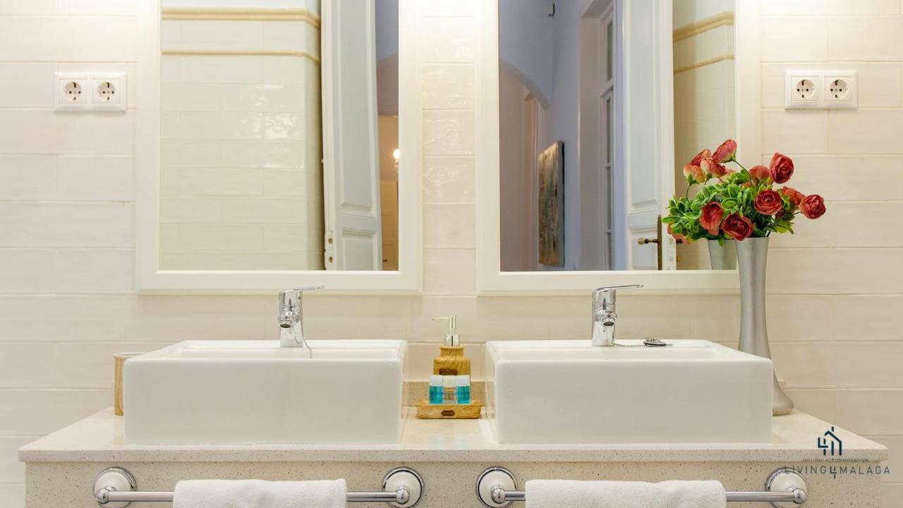 Living4Malaga Aduana Presidential Apartment Ngoại thất bức ảnh